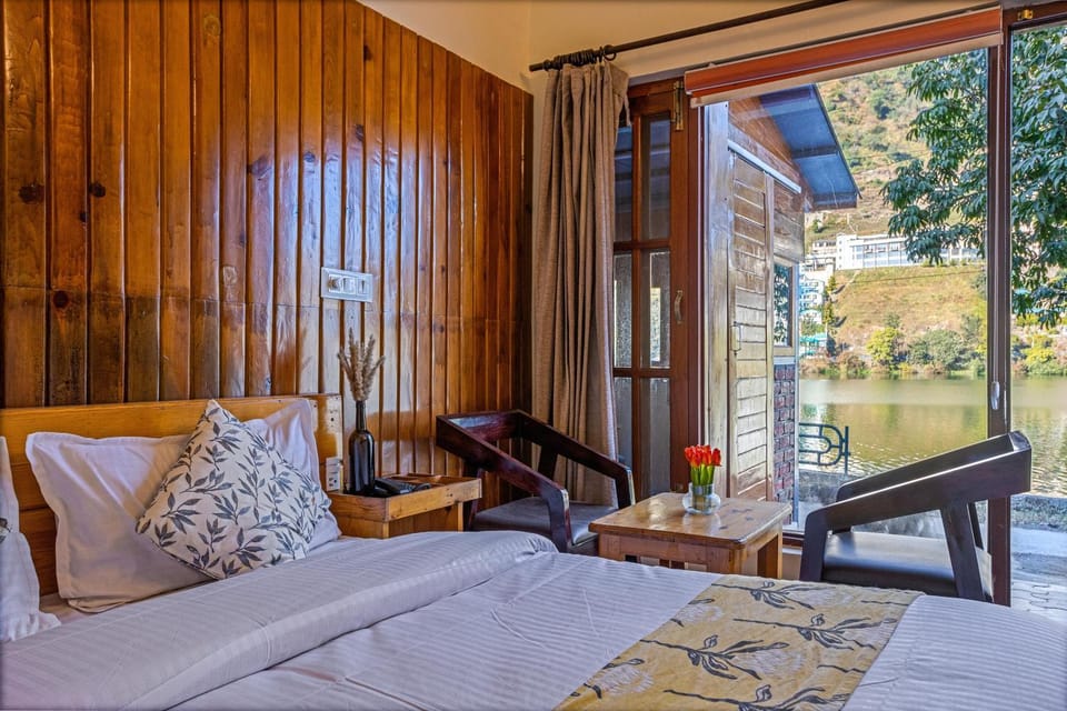 Patio, Bed, Day, View (from property/room), Balcony/Terrace, Living room, Photo of the whole room, Seating area, Bedroom