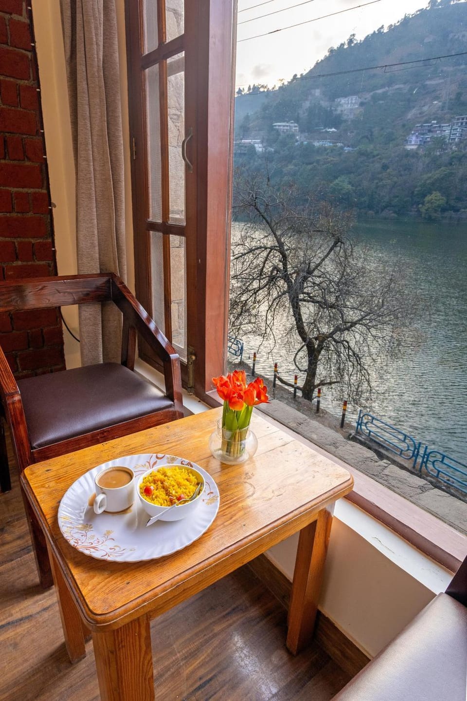 Seating area, Lake view