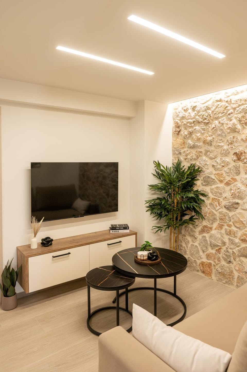 TV and multimedia, Seating area