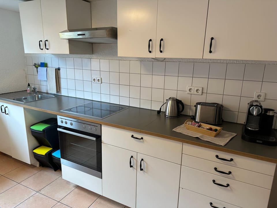 Coffee/tea facilities, Kitchen or kitchenette