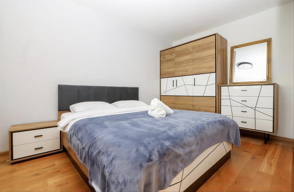 NP City Center Apartment with River View Apartment in Klaipėda
