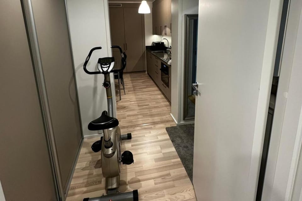 Business Couples - Parking - WiFi - Sleeps 3 Apartment in Stockholm