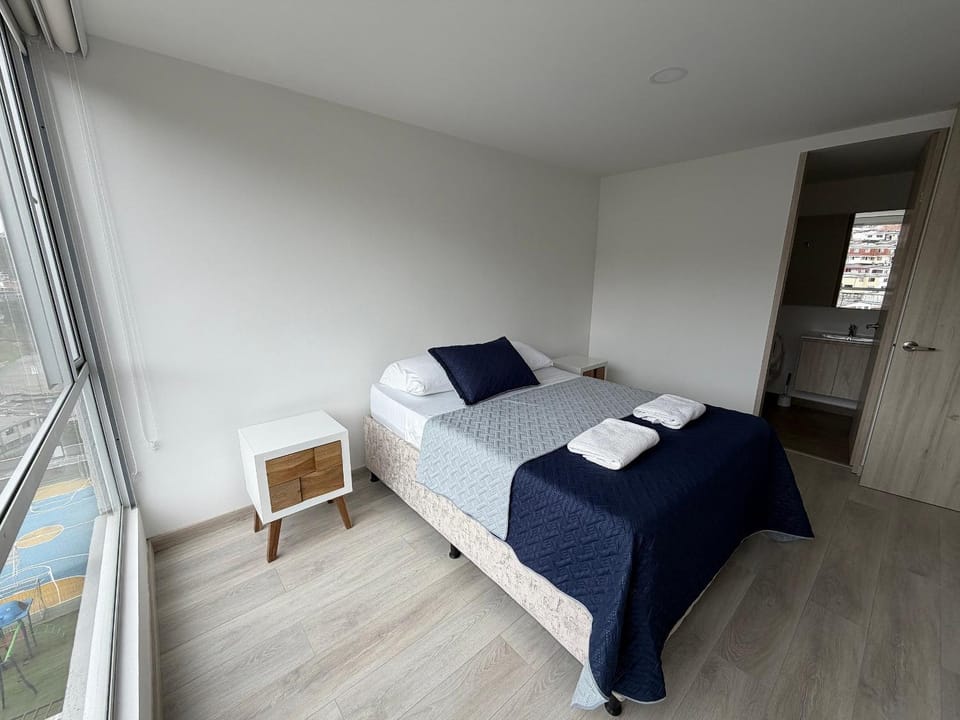 Bed, Photo of the whole room
