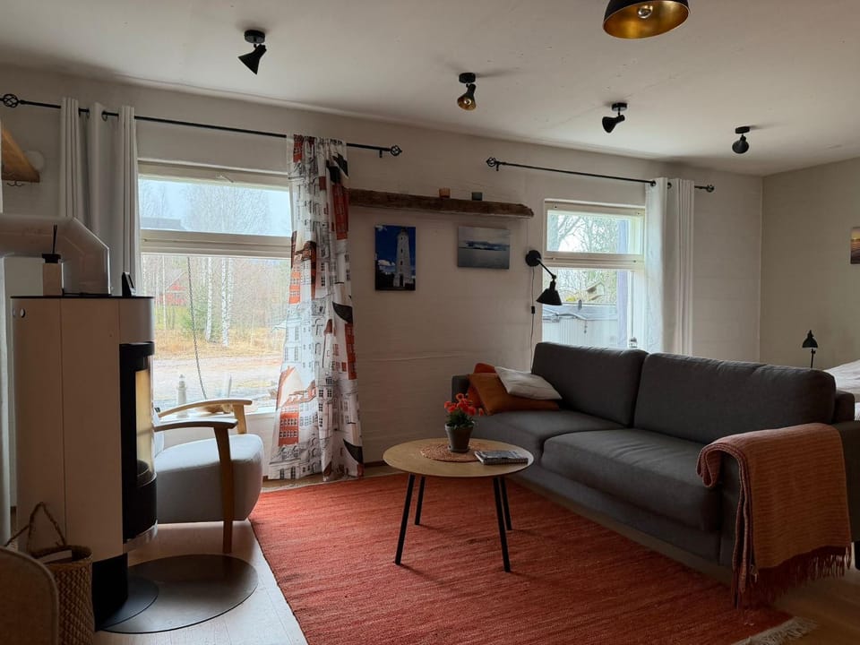 Granit, loft-asunto kallion syleilyssä, ilmainen parkki ja sauna Apartment in Uusimaa