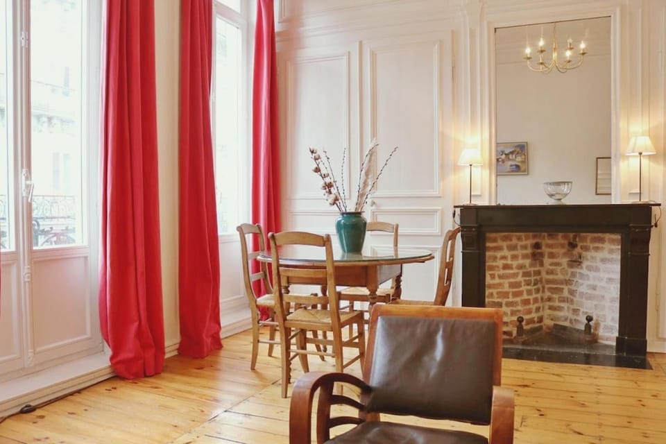 AGENCE MOMENT' APART Traditions Apartment in Lille