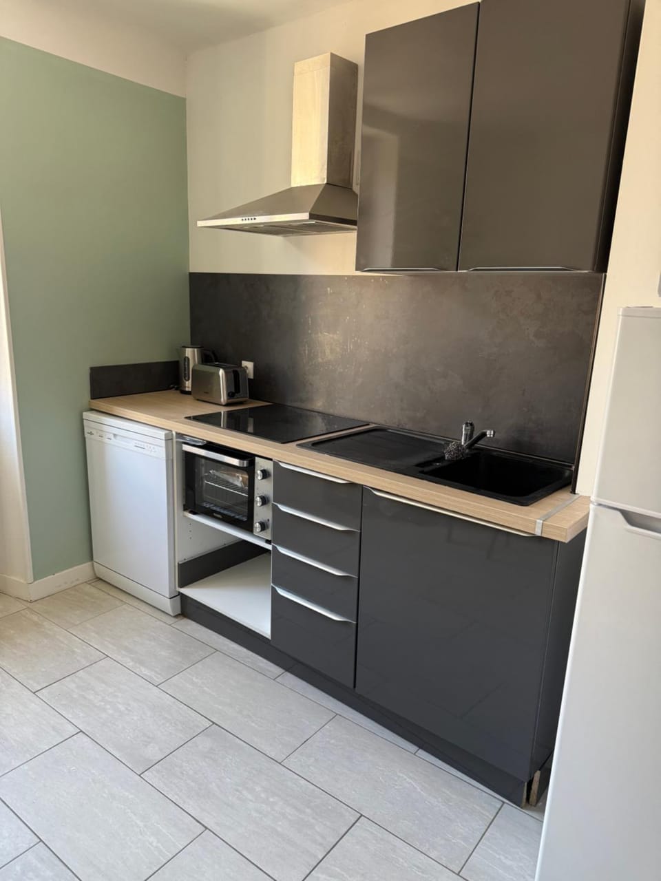 Kitchen or kitchenette, stove, stove, kitchen, kitchen