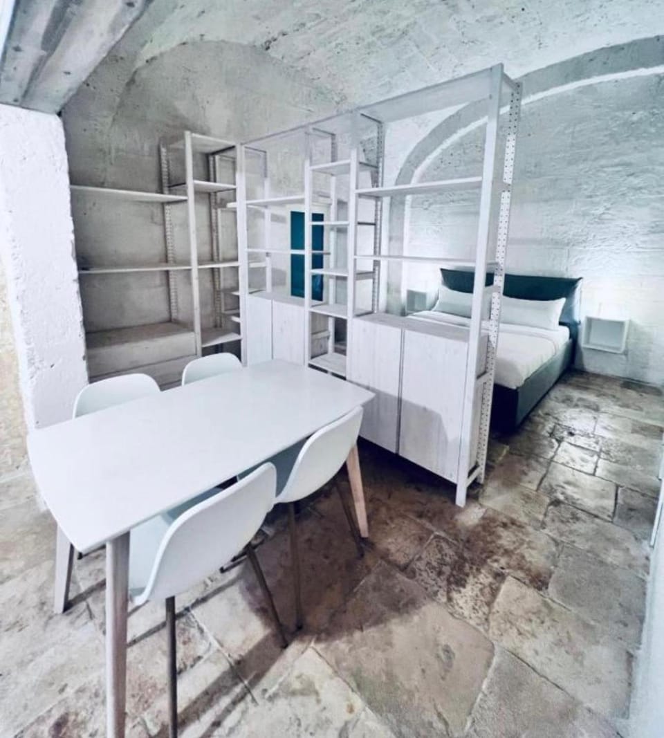 dante's patio Apartment in Bari