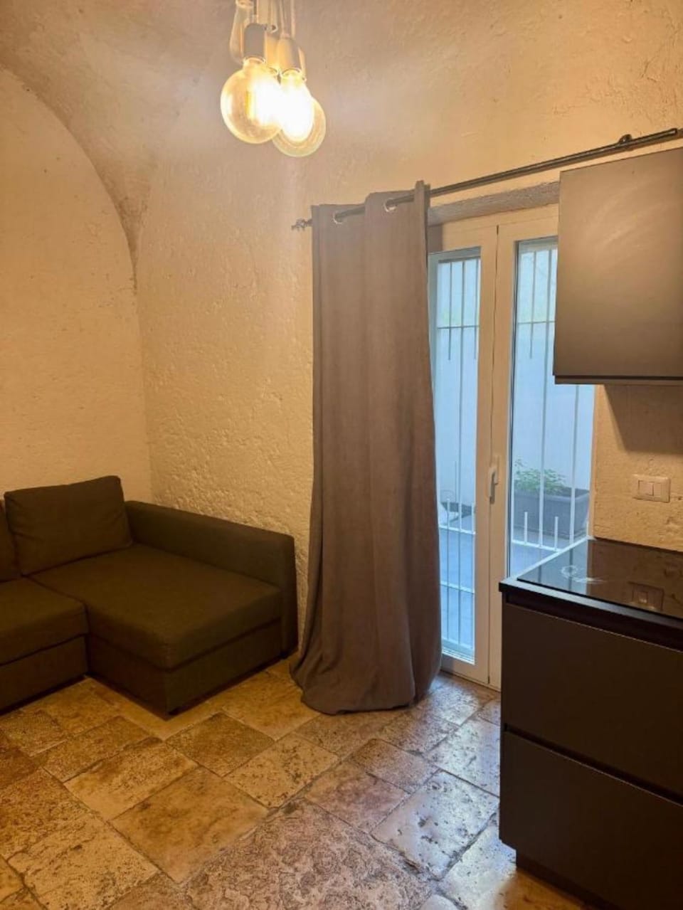 dante's patio Apartment in Bari