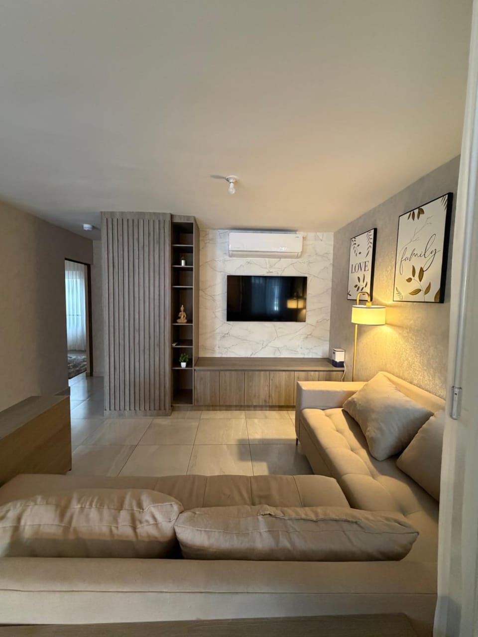Communal lounge/ TV room