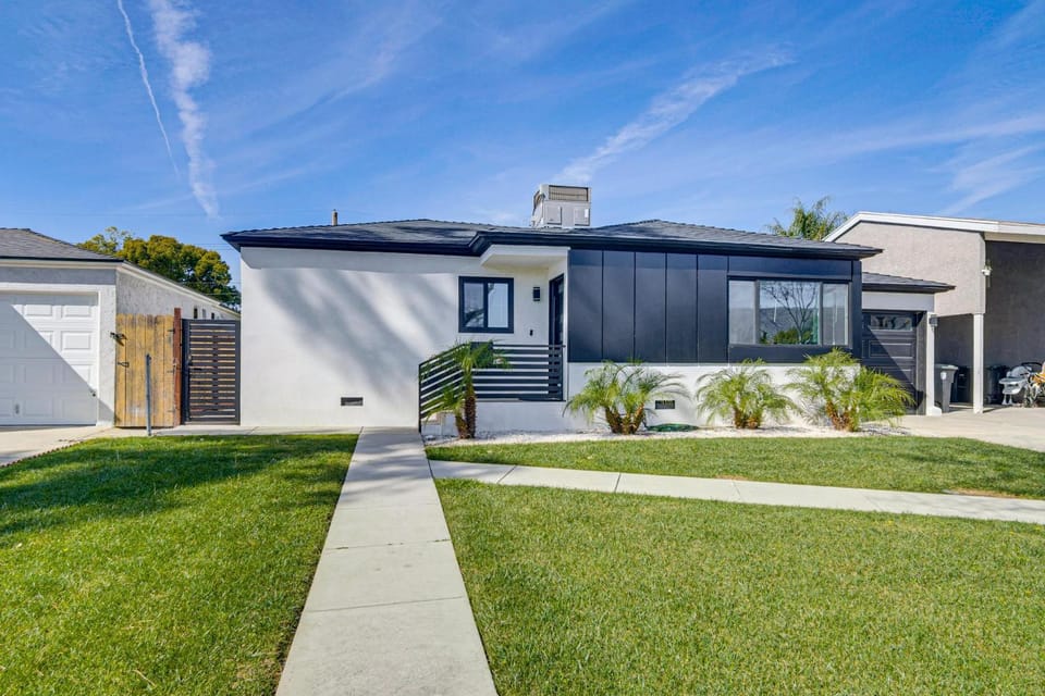 Studio Tours & Universal Fun! Burbank Family Home House in North Hollywood