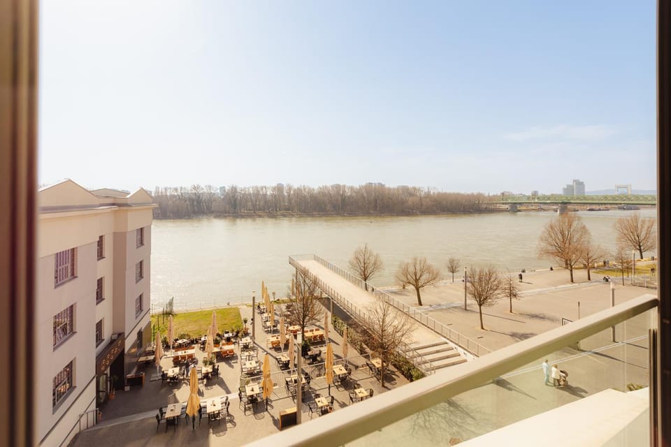 Day, Natural landscape, View (from property/room), Balcony/Terrace, River view