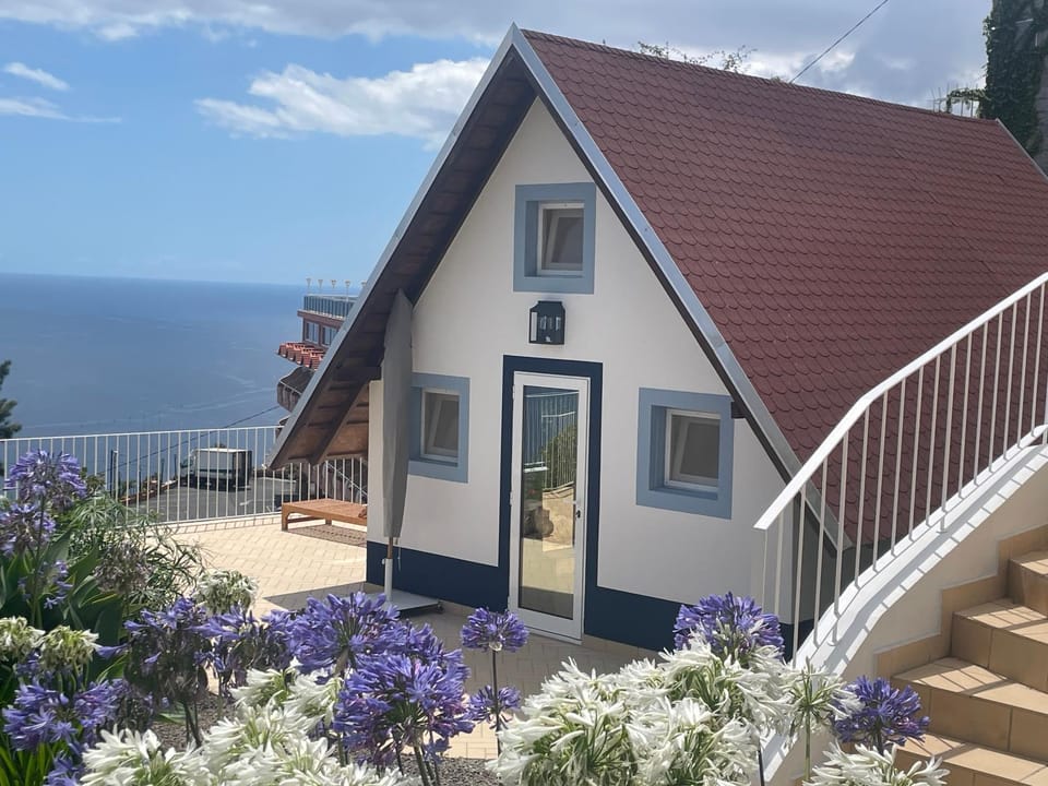villa vue ocean Funchal adults only Bed and Breakfast in Madeira District