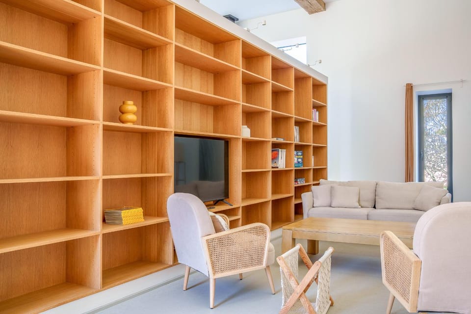 Communal lounge/ TV room