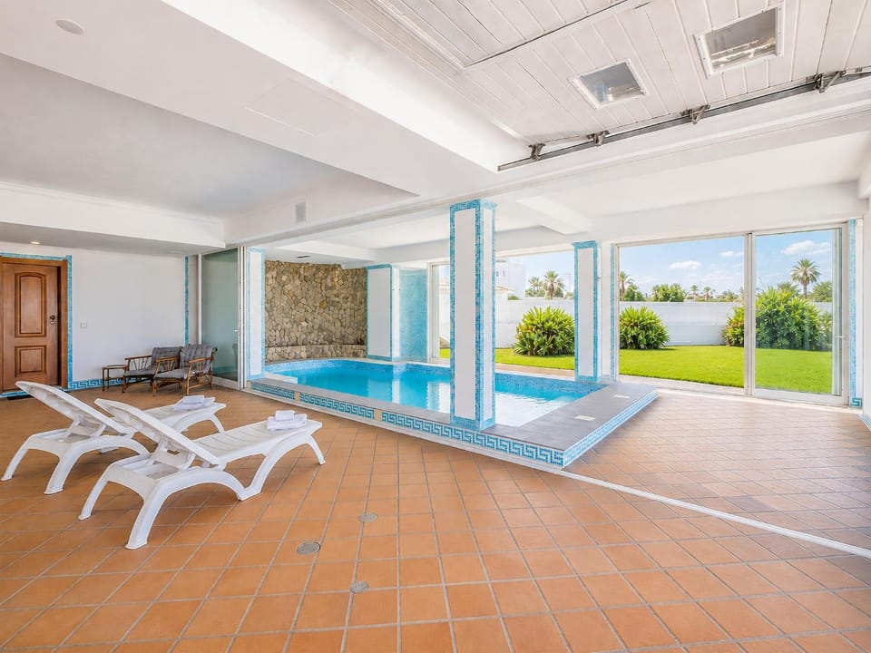 Patio, Pool view, Swimming pool, sunbed