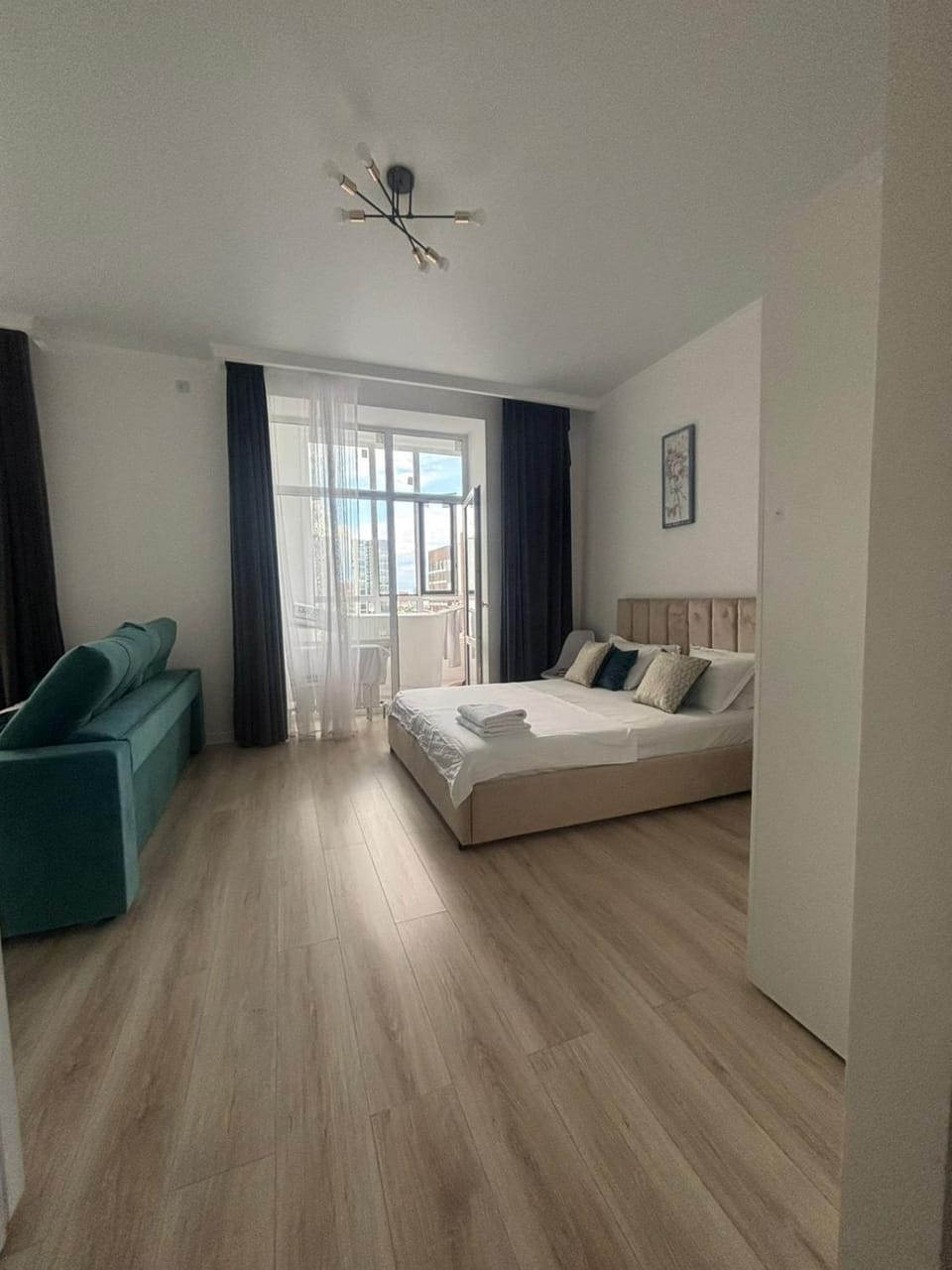 Отличные апартаменты в центре левого берега Apartment in Kazakhstan