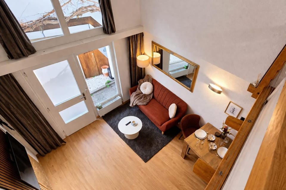 Living room, Photo of the whole room, Seating area, Dining area