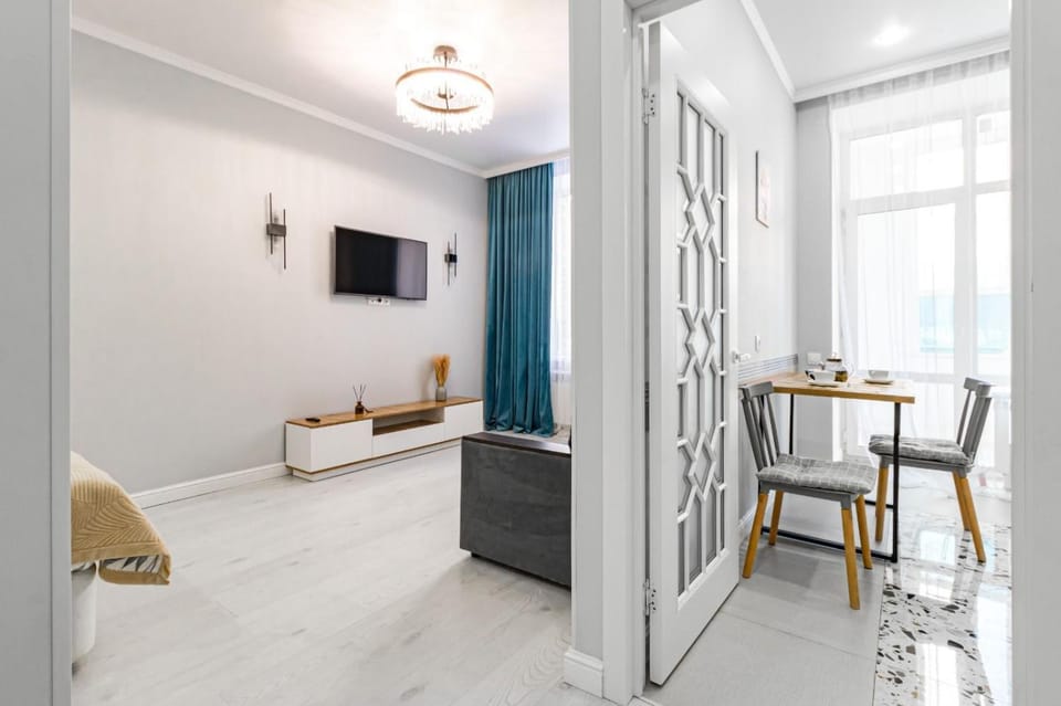 Отличная квартира в центре левого берега столицы Apartment in Kazakhstan