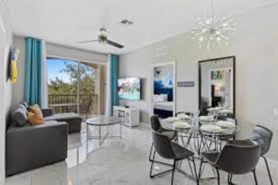 5000-301 Coastal Resort Retreat Near Parks Apartment in Highlands Reserve