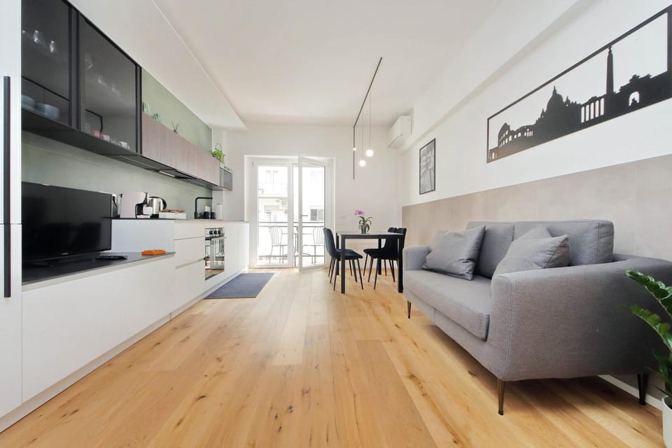 Communal lounge/ TV room, TV and multimedia, Kitchen or kitchenette, Living room, Seating area, Dining area, Evening entertainment