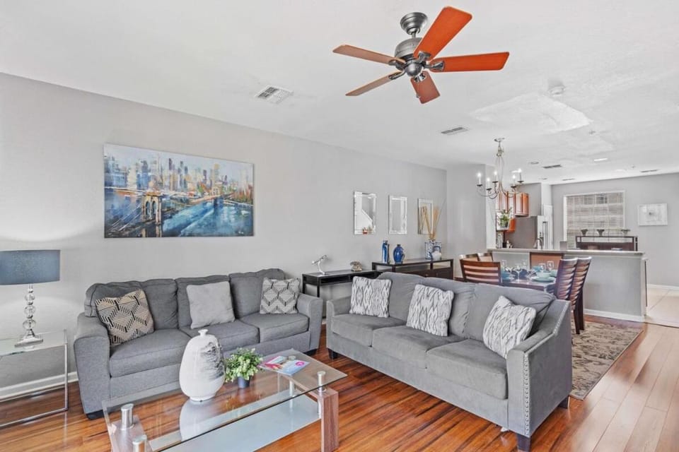 Living room, Dining area, Dinner