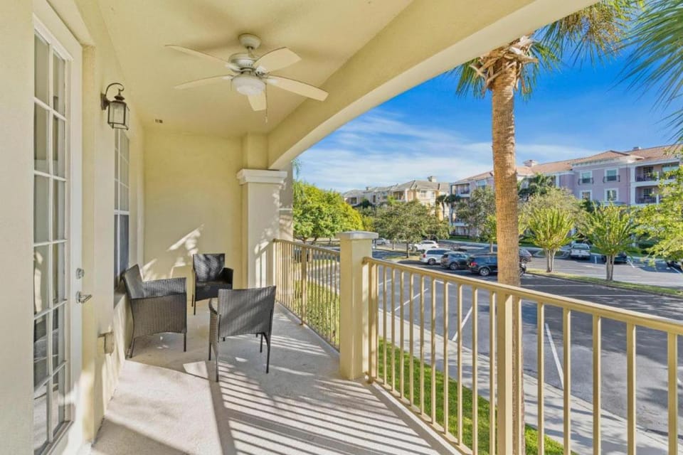 5049#203 Universal4BR Vista Cay Condo with Balcony Apartment in Orlando