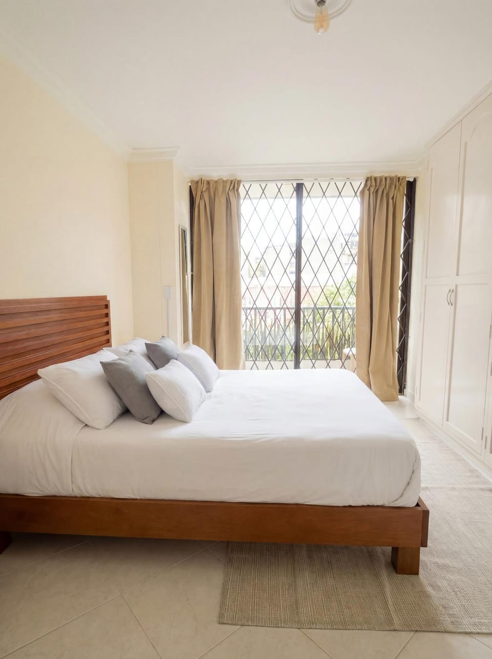 Habitación con balcón - San Fernando - Estadio Vacation rental in Cali