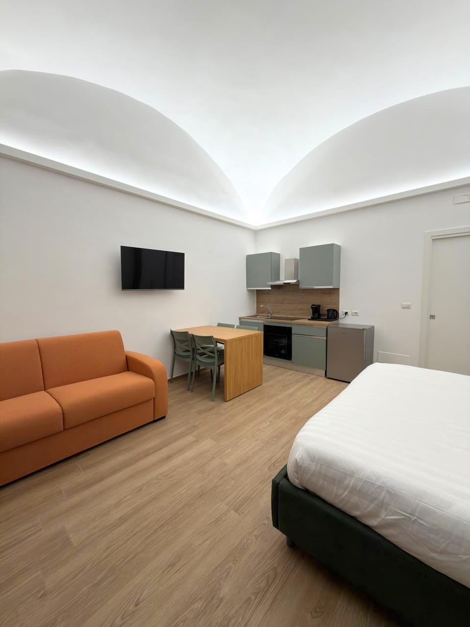 Bed, TV and multimedia, Kitchen or kitchenette, Photo of the whole room, internet