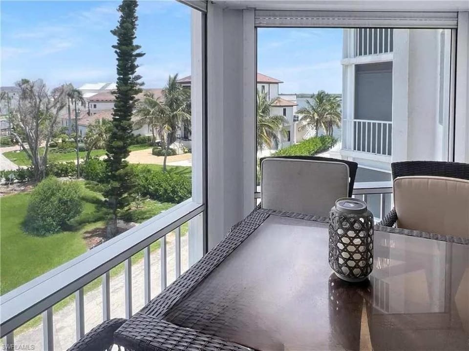 Quiet South-End Condo w Marina Access Bayfront House in Estero Island