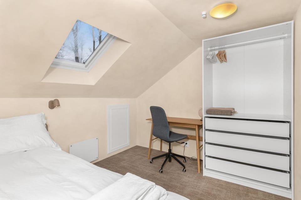 Seating area, wardrobe