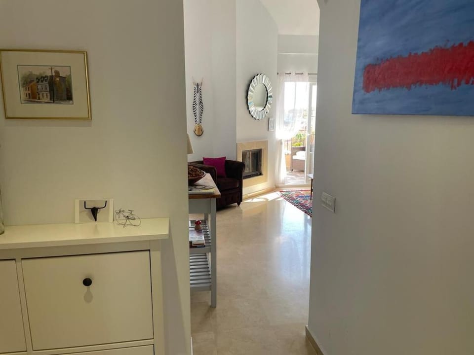 Duquesa Fairways Penthouse - Sea- & Mountain View Apartment in Costa del Sol