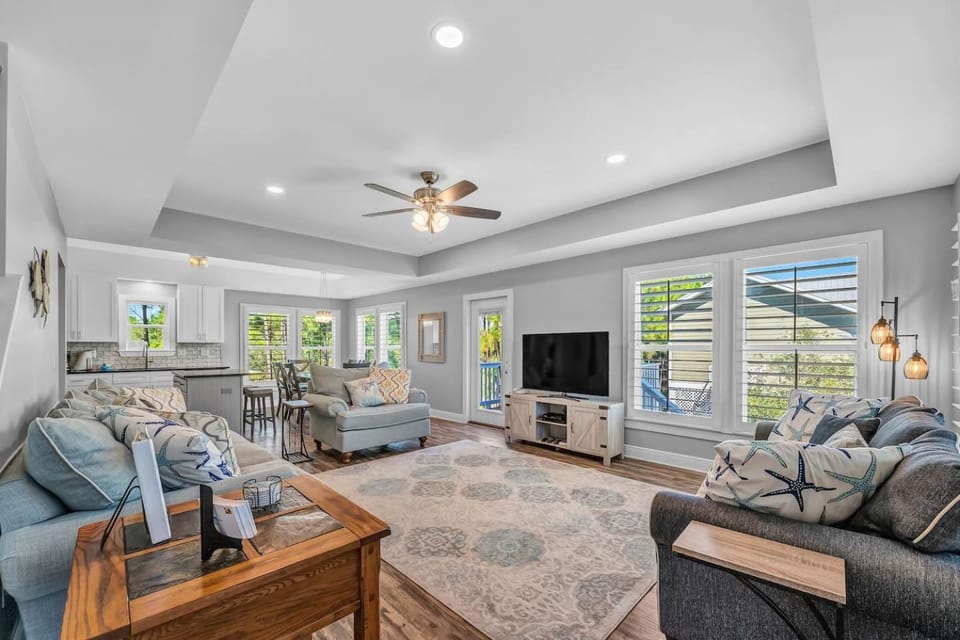 4 Bedroom Pet Friendly House in Fort Morgan - Free Daily Activities! House in Alabama