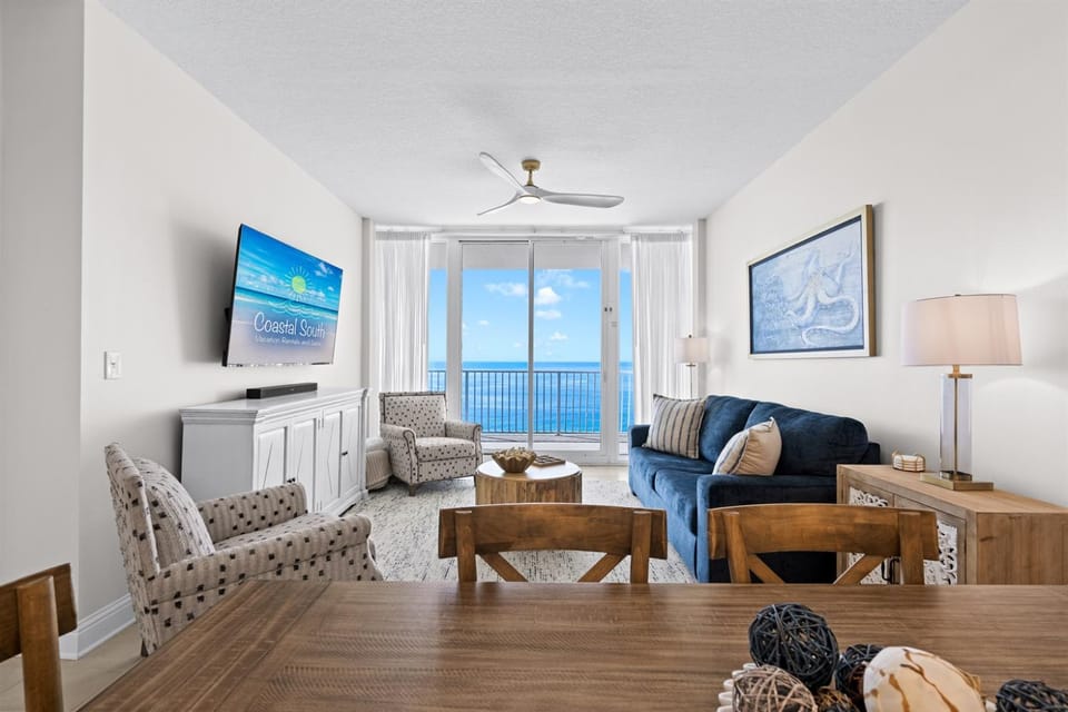 2 Bedroom Lighthouse w Bunk , 3 Pools! Direct Beachfront Free Daily Activities Apartment in Gulf Shores