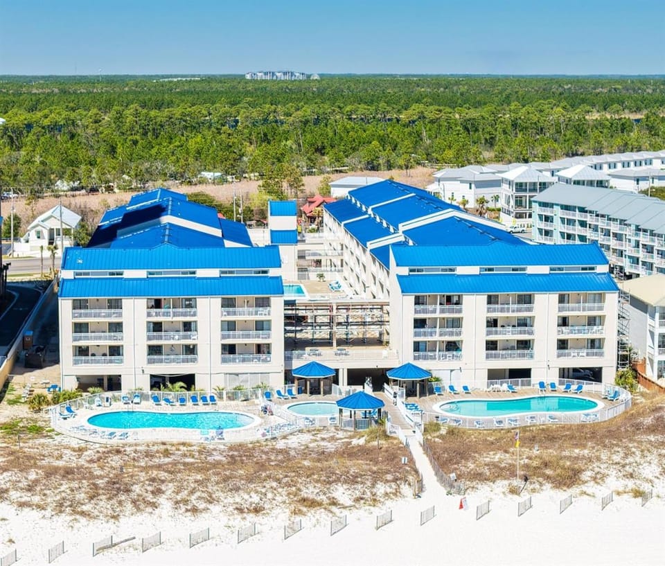 Sugar Beach 2 Bedroom, 2 Bathroom Condo Heated Pool Free Daily Activities! Apartment in Orange Beach