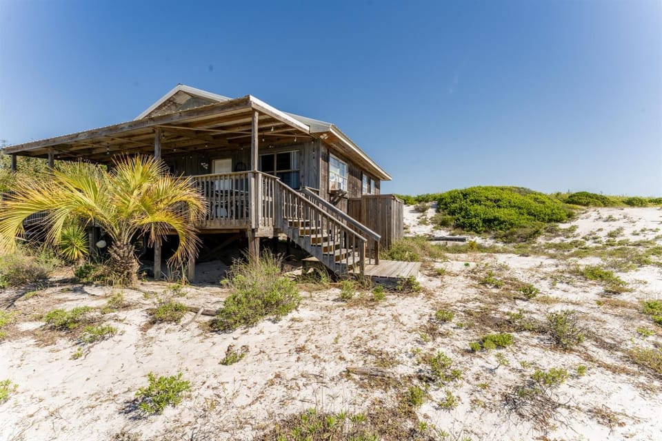 Rustic Beach Bungalow in Secluded Fort Morgan - Free Daily Activities! House in Alabama