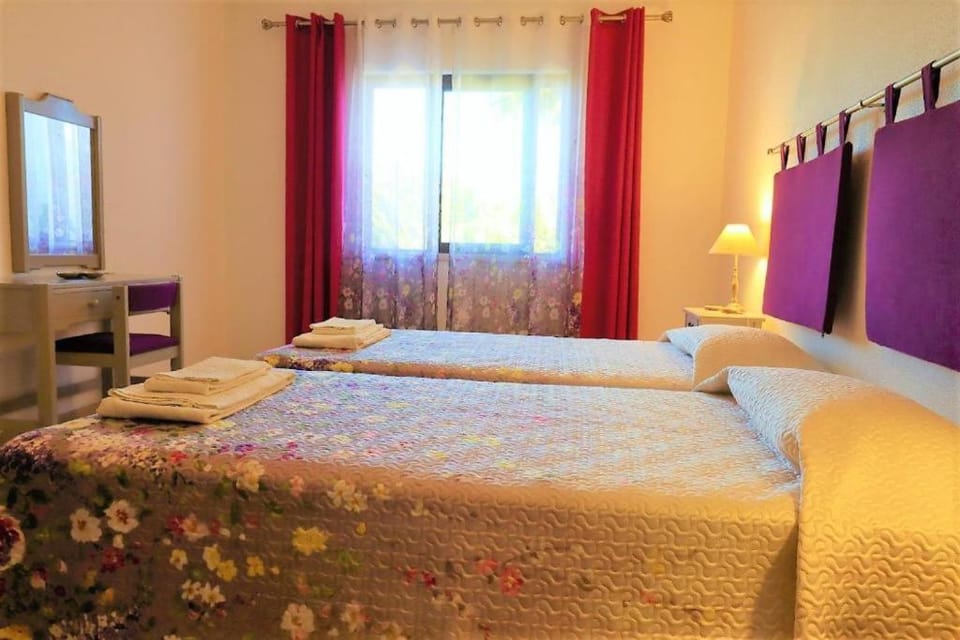 Aldeia Joinal VII & XIV - Swimming Pool - FREE WIFI - BY BEDZY Apartment in Guia