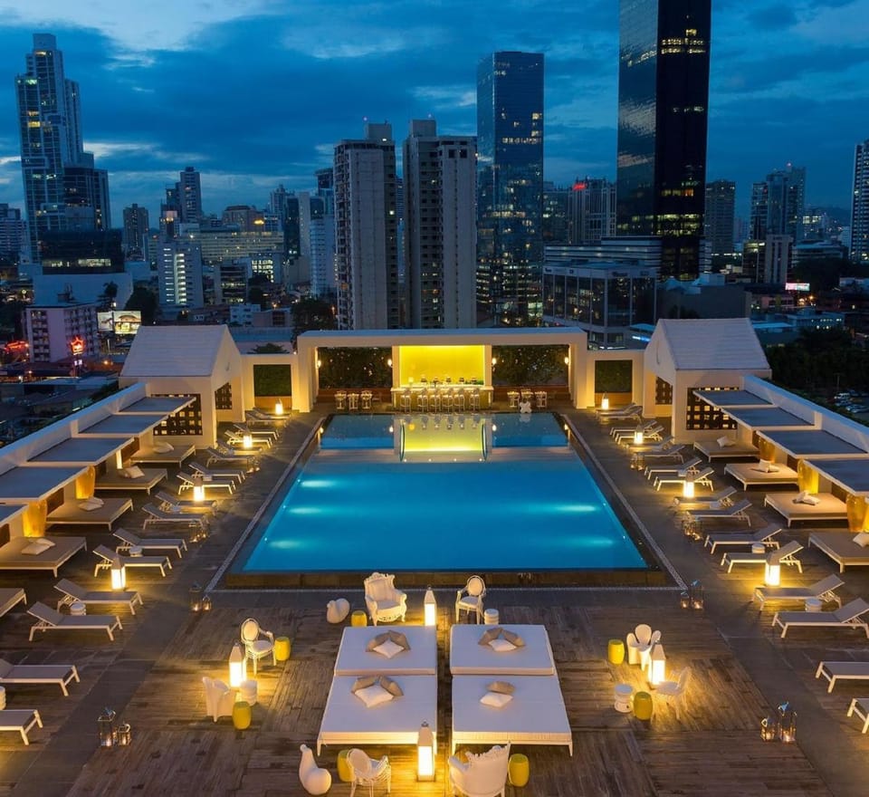 Apartamento de Lujo con vistas al mar en Avenida Balboa, 31J Apartment in Panama City, Panama