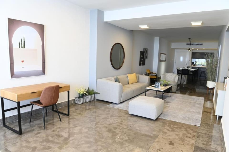 Apartamento de Lujo con vistas al mar en Avenida Balboa, 31J Apartment in Panama City, Panama