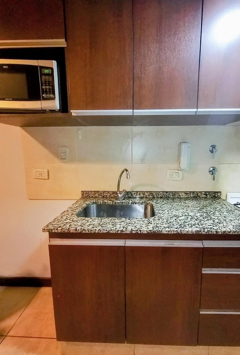 Dúplex a 3 cuadras de Plaza Godoy Cruz y 3 cuadras de calle San Martín Apartment in Godoy Cruz