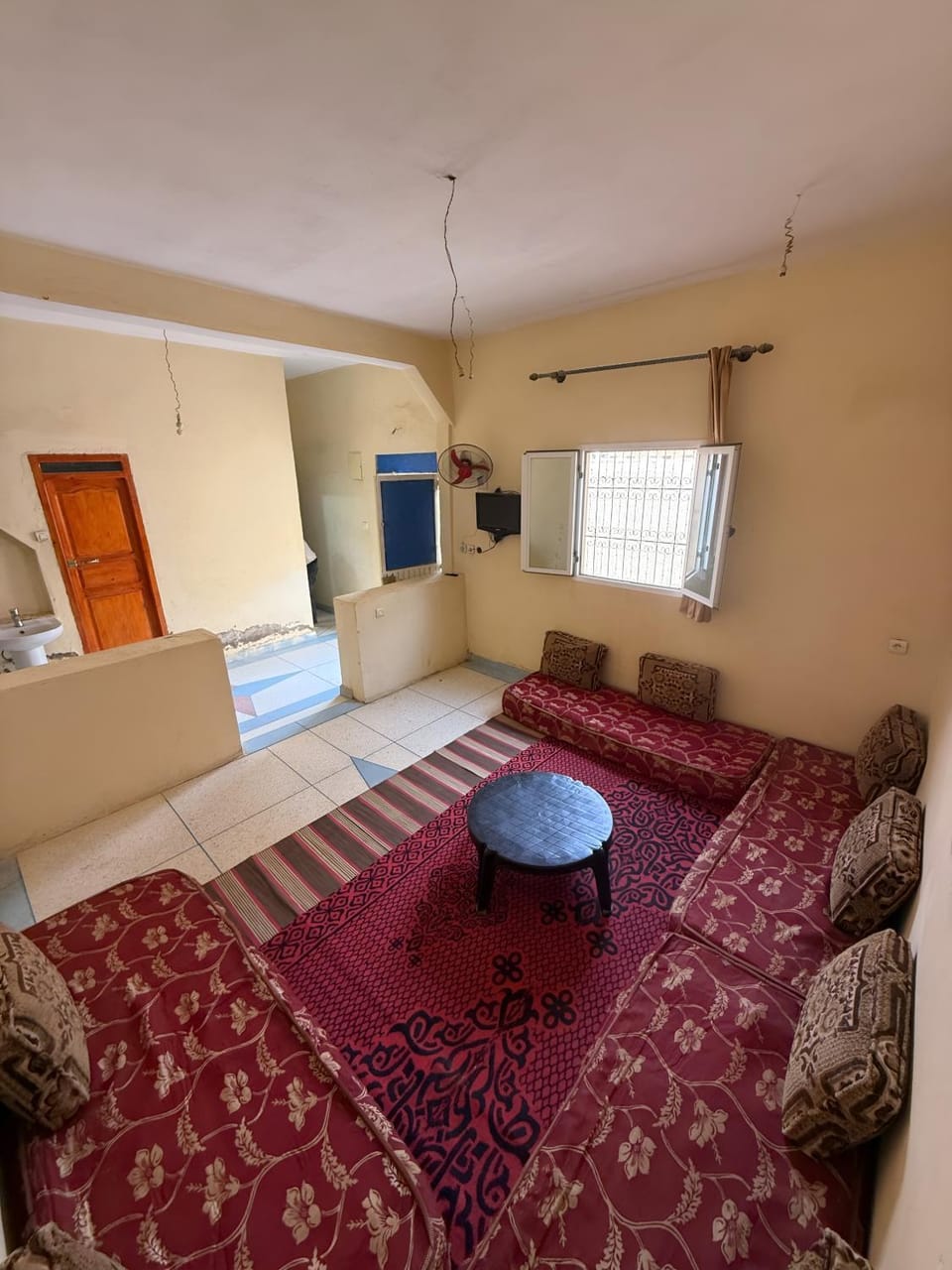 TV and multimedia, Living room, Seating area