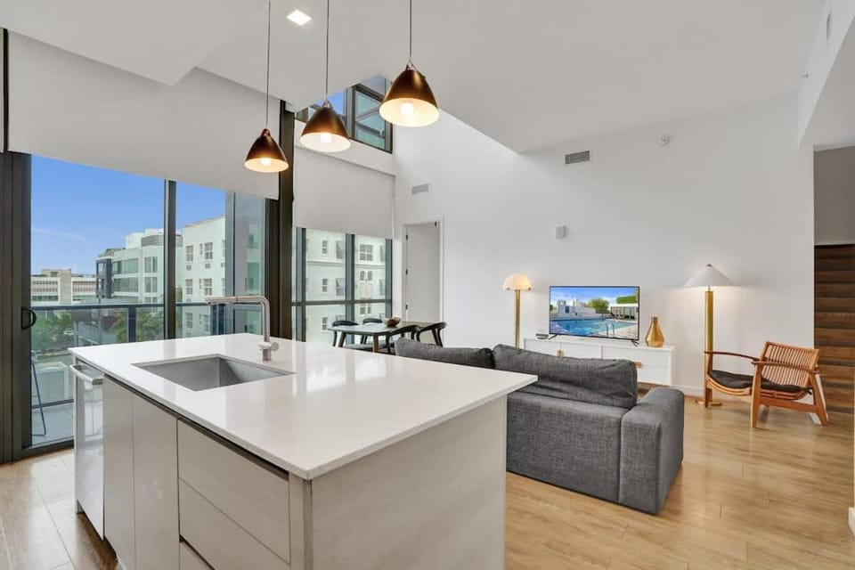17WEST Spacious 3BR Apartment with Balcony 406 Apartment in South Beach Miami