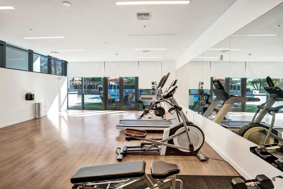 17WEST Spacious 2BR Apartment with Balcony - 410 Apartment in South Beach Miami