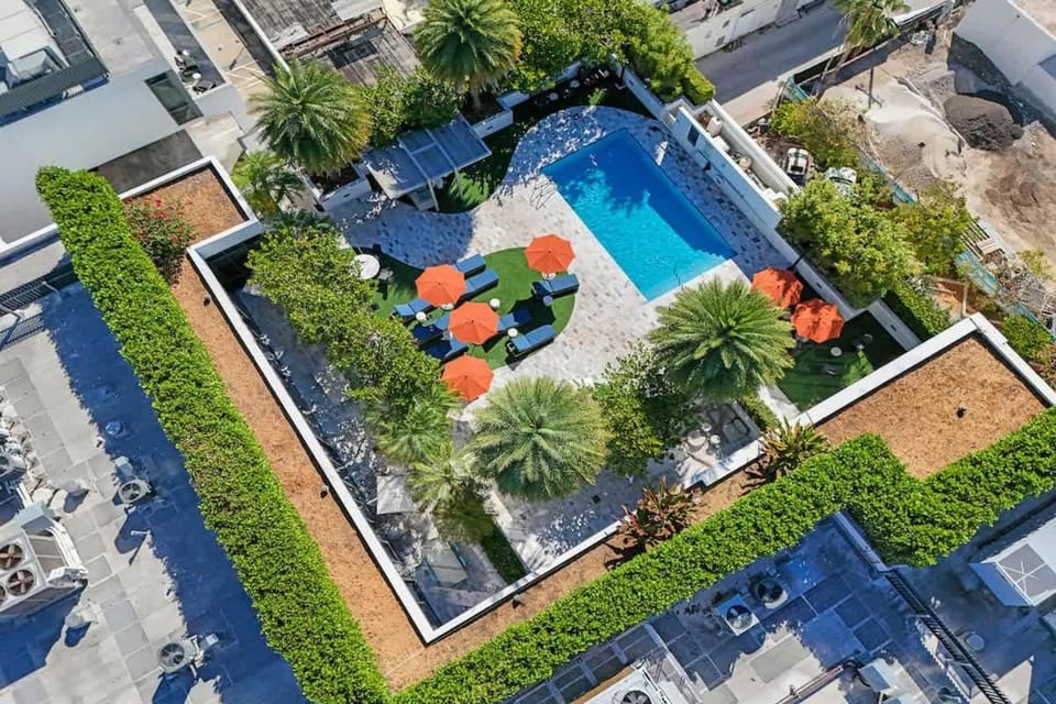 17WEST Spacious 2BR Apartment with Balcony 508 House in South Beach Miami