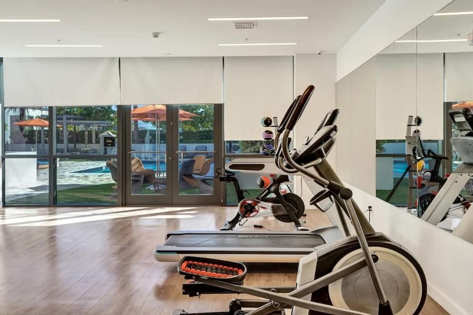 17WEST Spacious 2BR Apartment with Balcony 510 House in South Beach Miami