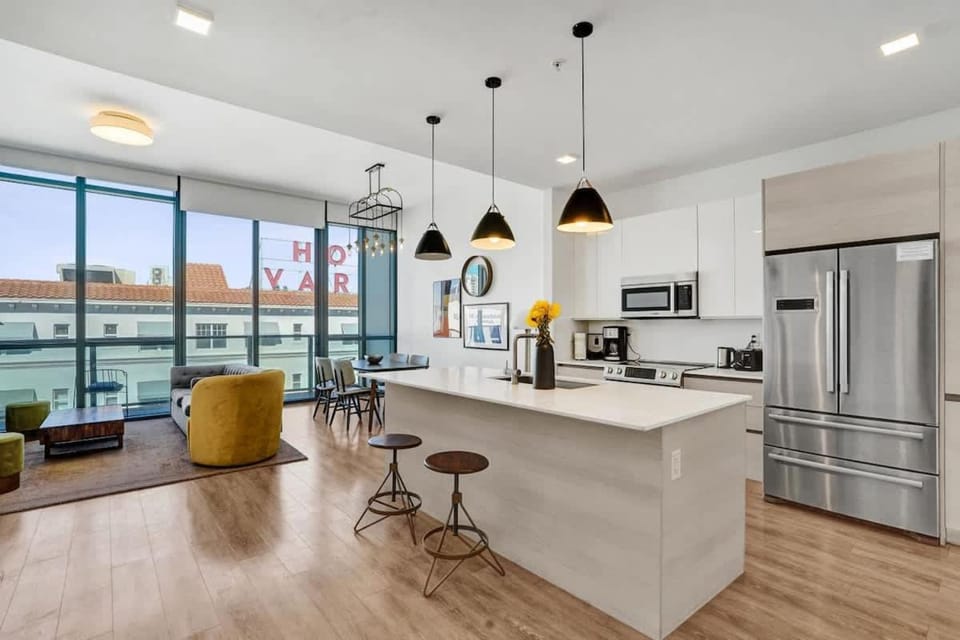 17WEST 1BR Apartment with Balcony 507 House in South Beach Miami