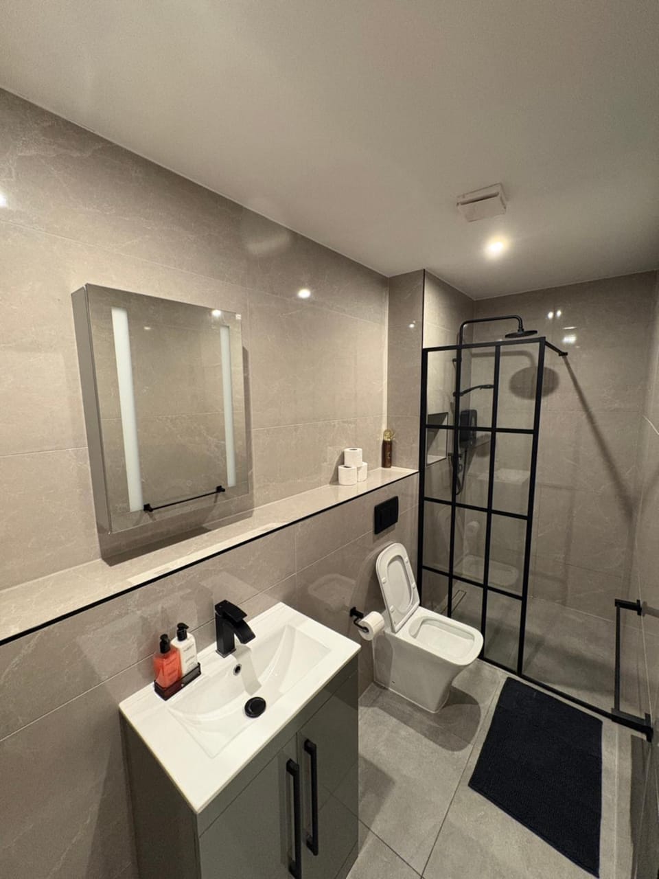 Shower, Bathroom