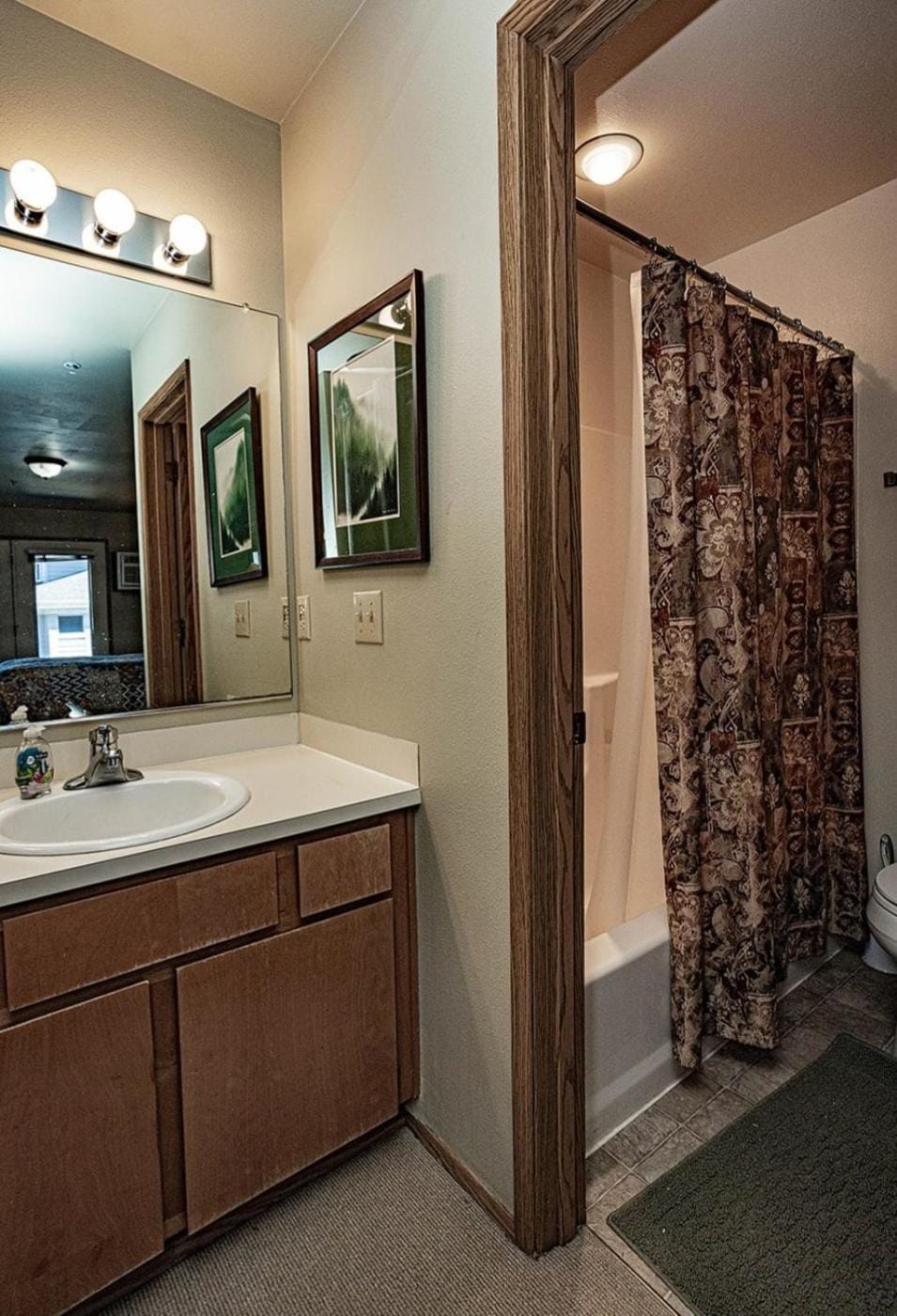 Downtown Condo 2 sept living areas Free parking House in Hood River