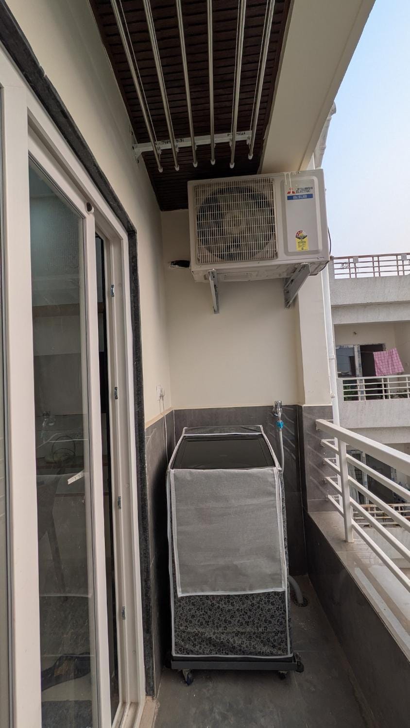 Orchid Stay Executive Retreat near Amb, Google Apartment in Hyderabad