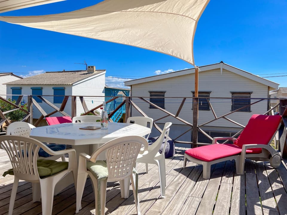 Patio, Balcony/Terrace, Balcony/Terrace, sunbed
