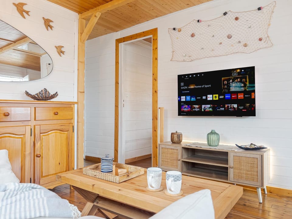 TV and multimedia, Living room