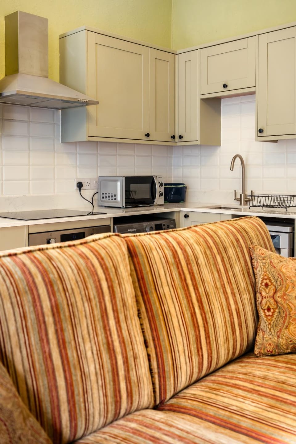 Stunning 1 Bedroom Flat in Central Bath Apartment in Bath